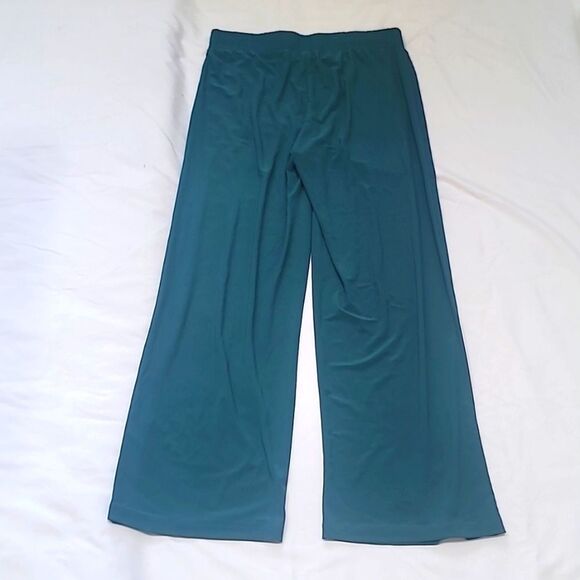 Iman Women's Wide-Legged Slacks - Picture 3 of 4